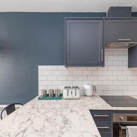 Апартаменты 2Cq*Morden Studio Flat *Moments Away From Brighton Seafront Экстерьер фото